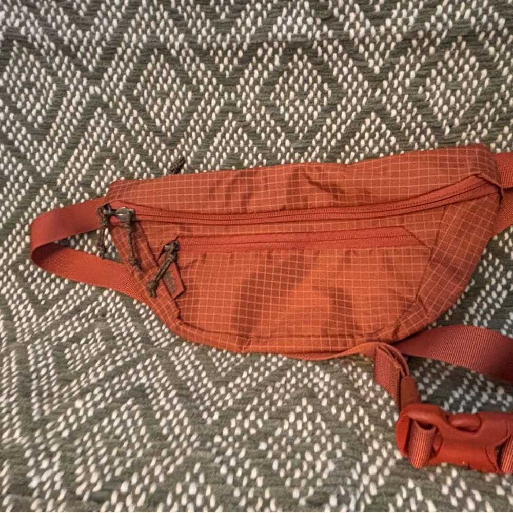 SOLD!!!!REI Fanny pack